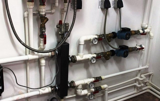 Attacher une chaudière à gaz avec des tuyaux en polypropylène: raccorder des tuyaux dans une prise par soudage | chauffage maison et appartement
