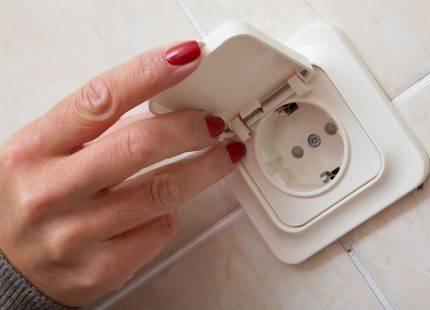 Installation de prises dans la salle de bain : normes de sécurité + notice d'installation