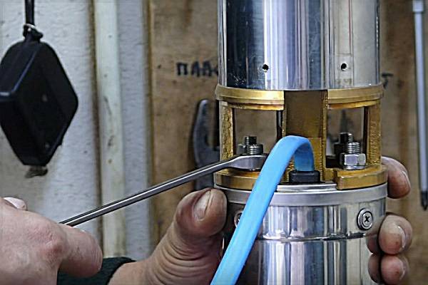 Comment démonter une pompe submersible : pannes fréquentes + instructions de démontage étape par étape