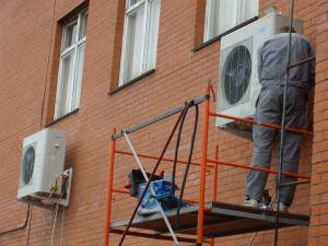 Quand installer un climatiseur pendant les réparations: la période optimale pour installer une unité de climatisation