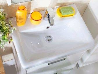 Meuble suspendu avec évier: conseils pour choisir + analyse de la technologie d'installation