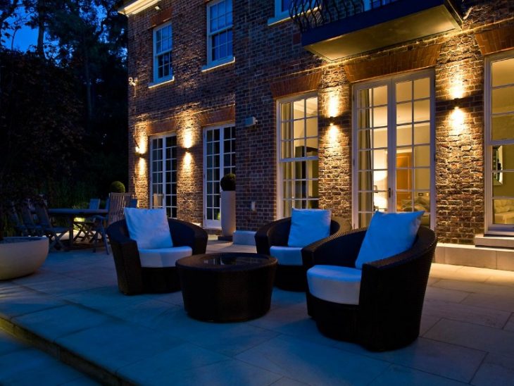 Caractéristiques de l'éclairage décoratif d'une maison de campagne