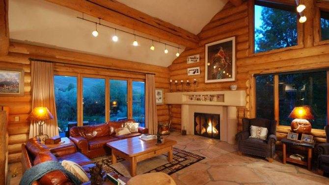 Bien installer une cheminée dans une maison en bois : exigences réglementaires + étapes d'installation