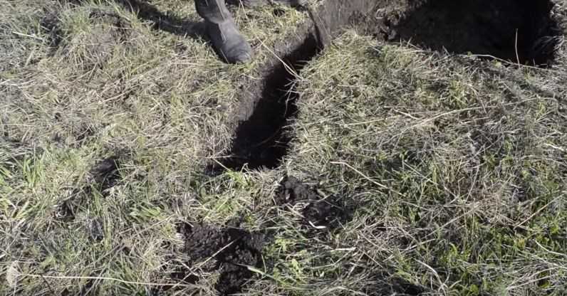 Puits d'eau à faire soi-même: règles de construction + analyse de 4 méthodes de forage populaires