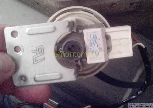 Comment vidanger correctement l'eau de la machine à laver: un guide étape par étape et de précieux conseils