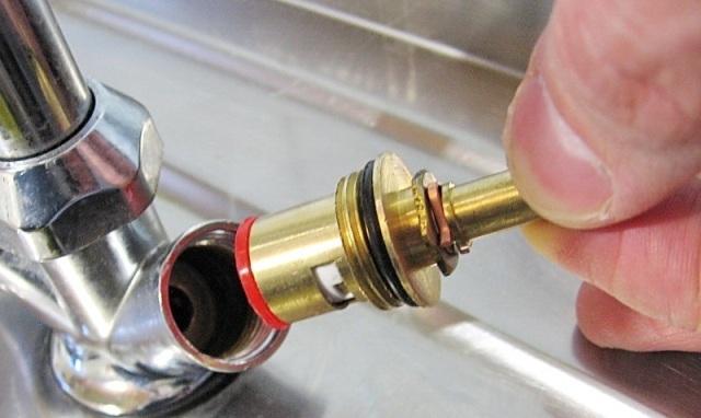 Boîte de grue: objectif, types, processus de sélection, remplacement à faire soi-même