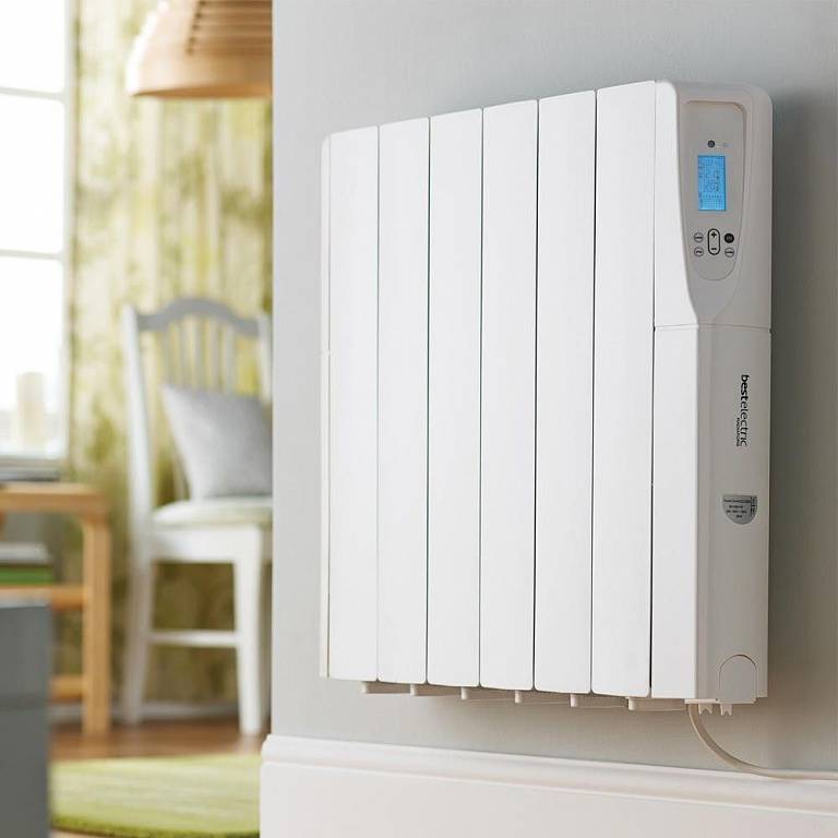 Comment choisir un radiateur à quartz pour la maison et le jardin: les avantages et les inconvénients des modèles, un aperçu des fabricants