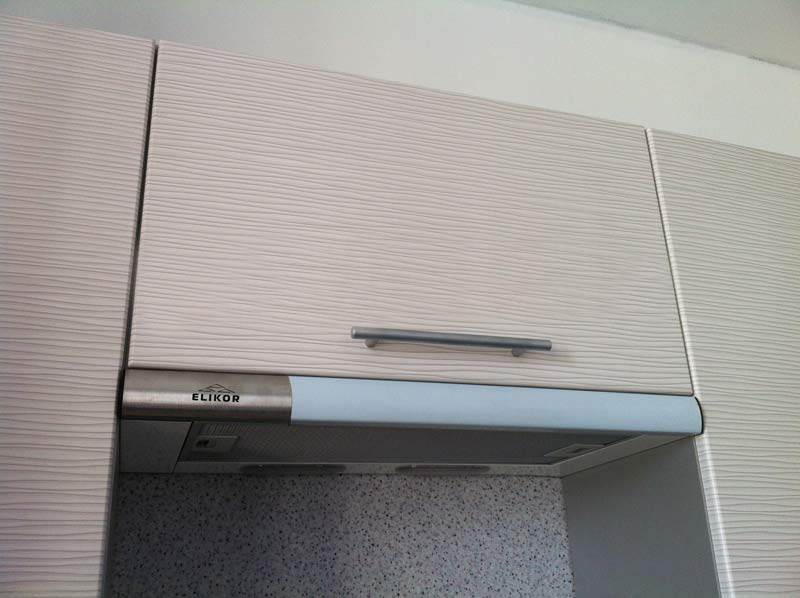 Comment installer une hotte dans la cuisine: instructions pour différents modèles