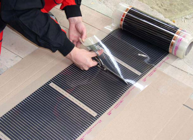 Comment et avec quoi coller du linoléum sur un sol en béton: analyse de la technologie de travail et des adhésifs