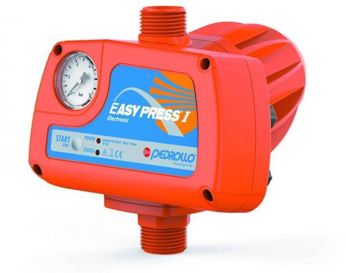 Capteur de pression d'eau dans le système d'alimentation en eau: les spécificités de l'utilisation et du réglage de l'appareil