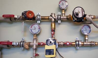 Comment "guérir" les chutes de pression dans le système de chauffage + normes pour les écarts de travail