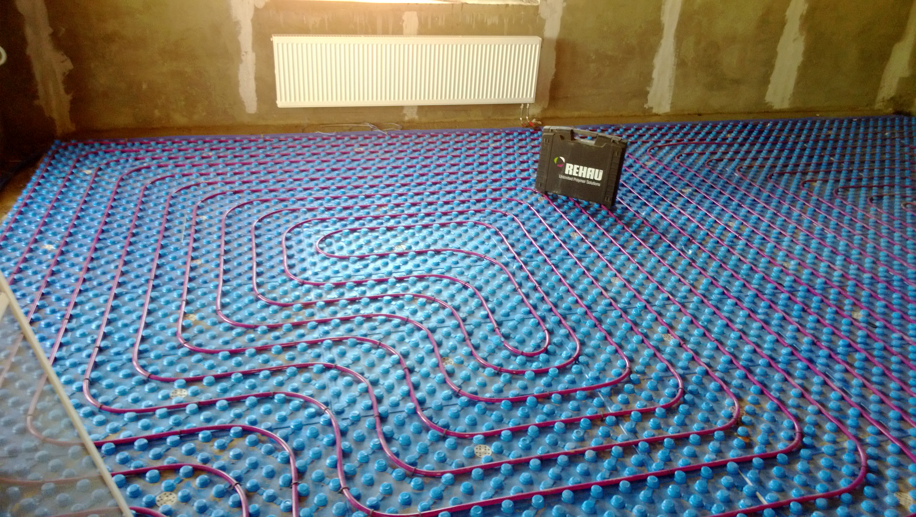 Chauffage au sol électrique : puissance au mètre carré