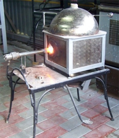 Comment fabriquer un four à bubafon à partir d'une bouteille de gaz de vos propres mains