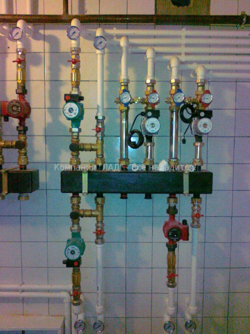 Peigne de distribution du système de chauffage: types, objectif, raccordement et installation