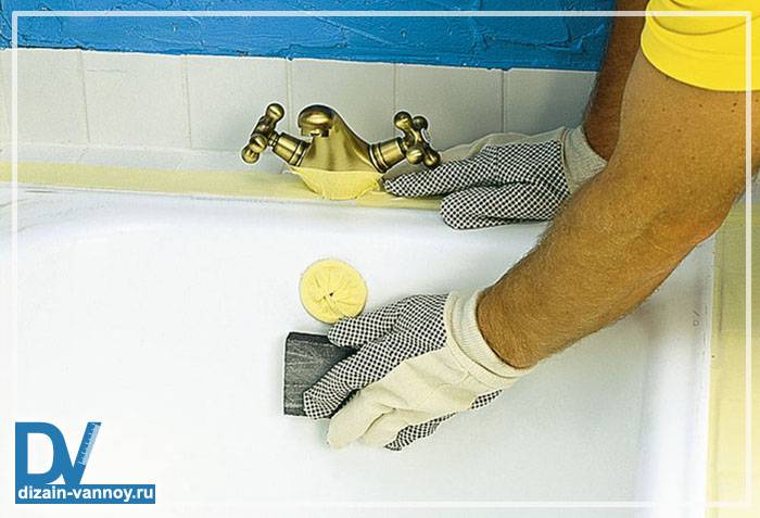 Comment laver un bain en fonte sans endommager l'émail: un aperçu des recettes folkloriques et des meilleurs produits achetés