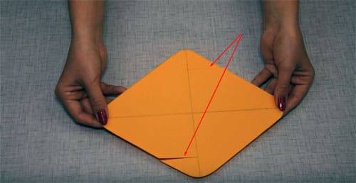 7 façons de fabriquer un lustre design à partir de choses toujours à portée de main