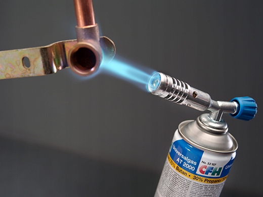 Souder les tuyaux en cuivre : caractéristiques technologiques et avancement des travaux