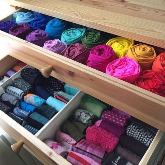 5 secrets du rangement compact et pratique des choses dans le placard