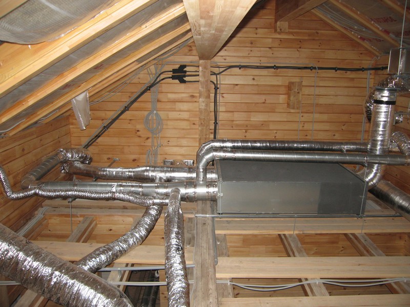 Ventilation dans une maison privée en béton cellulaire: options et méthodes de construction