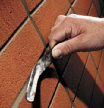 Comment superposer un poêle à bois-poêle à ventre avec de la maçonnerie