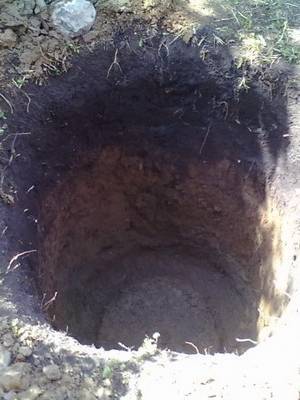 Comment organiser une fosse septique à partir de pneus de vos propres mains: instructions étape par étape