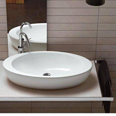 Vasque à poser dans la salle de bain : comment choisir + guide d'installation