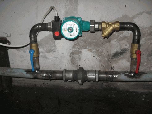 Installation d'une pompe dans le système de chauffage d'une maison privée: schéma de connexion, instructions d'installation