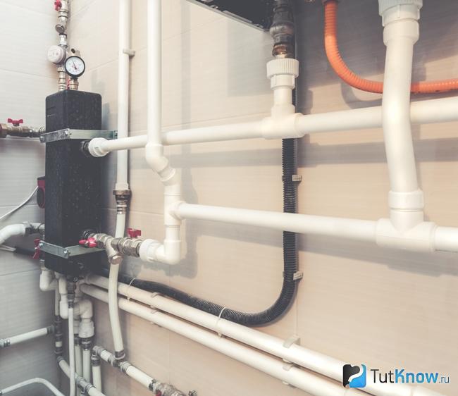 Comment travailler avec des tuyaux en polypropylène: tout sur les caractéristiques des travaux d'installation