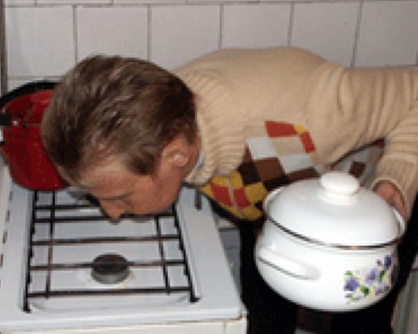 Qu'est-ce qui est ajouté au gaz pour l'odeur: quelle est son odeur et quelles substances il contient