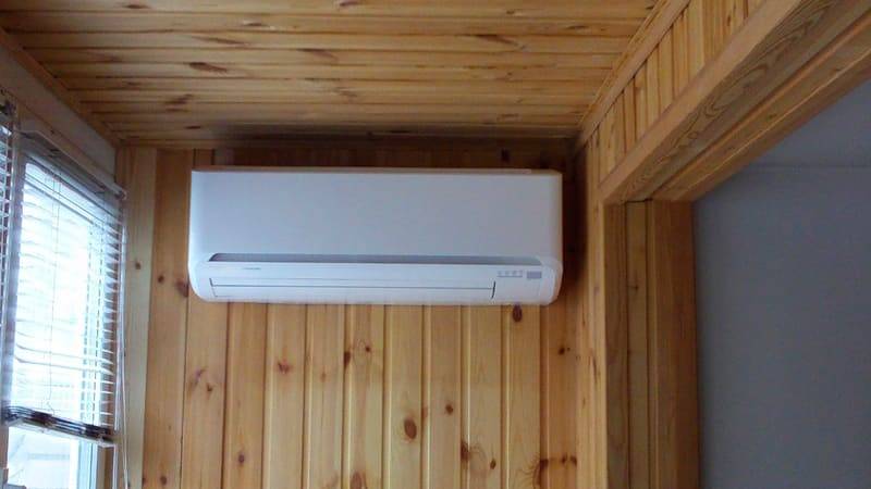 Comment installer un climatiseur sur une loggia et un balcon vitré: instructions et précieux conseils