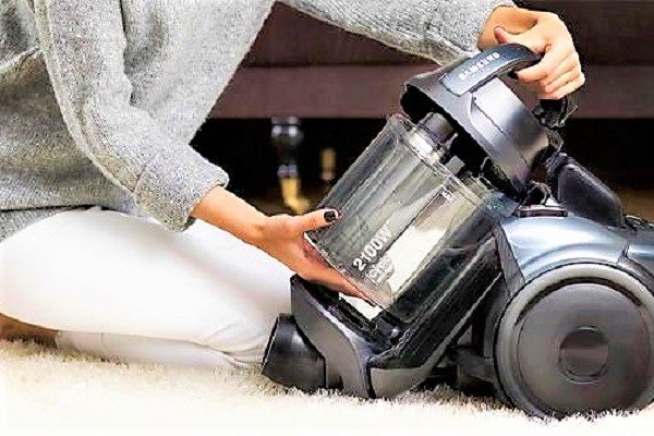 Les meilleurs aspirateurs sans sac Samsung : caractéristiques du modèle + recommandations avant achat