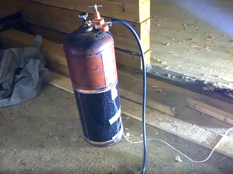 Pourquoi la bouteille de gaz est recouverte de givre : le gaz dans la bouteille peut-il geler et comment l'empêcher