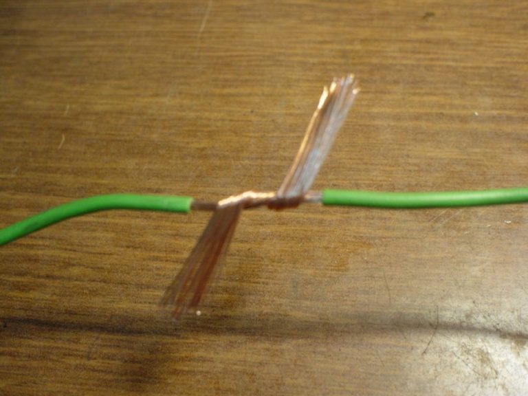 Vue d'ensemble experte de toutes les options de connexion de fil existantes - du câblage au soudage et au serrage