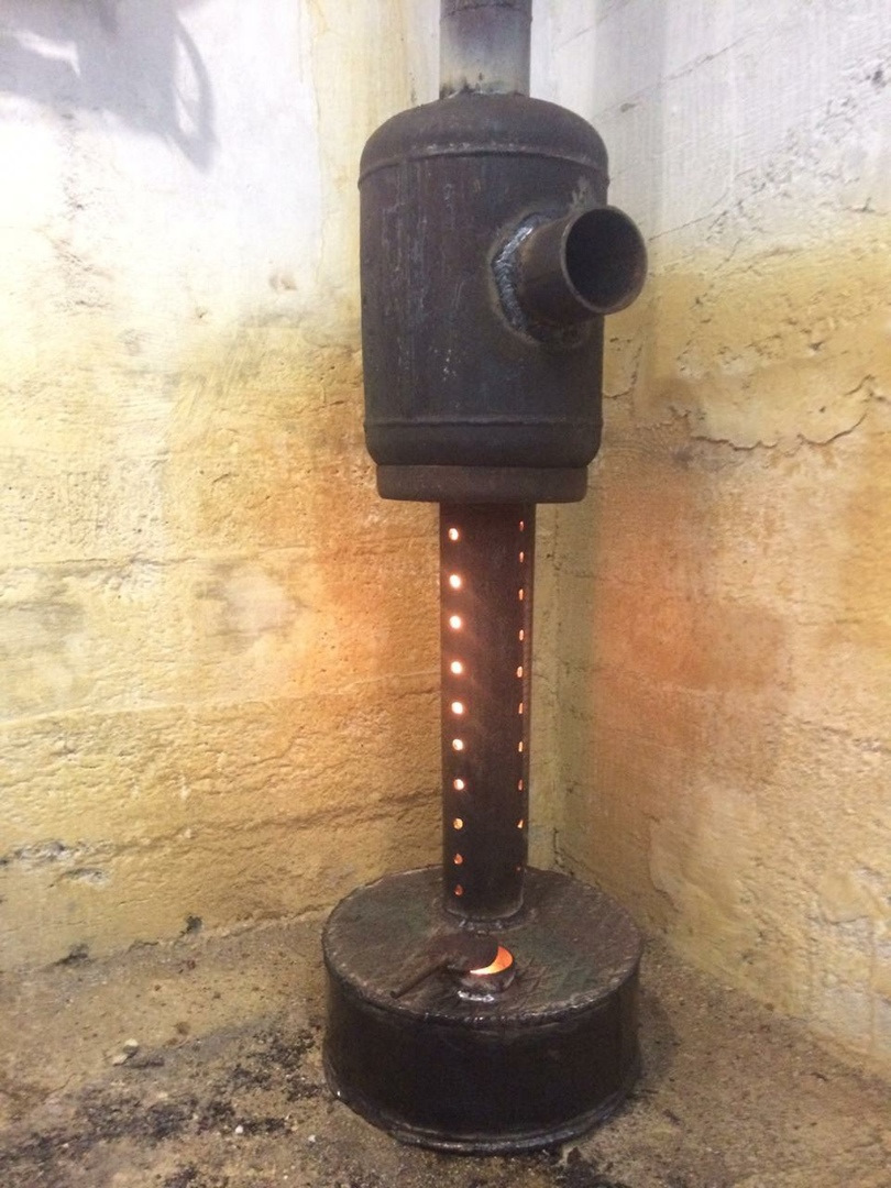 Instructions étape par étape à faire soi-même pour créer une fournaise pour s'entraîner dans un garage