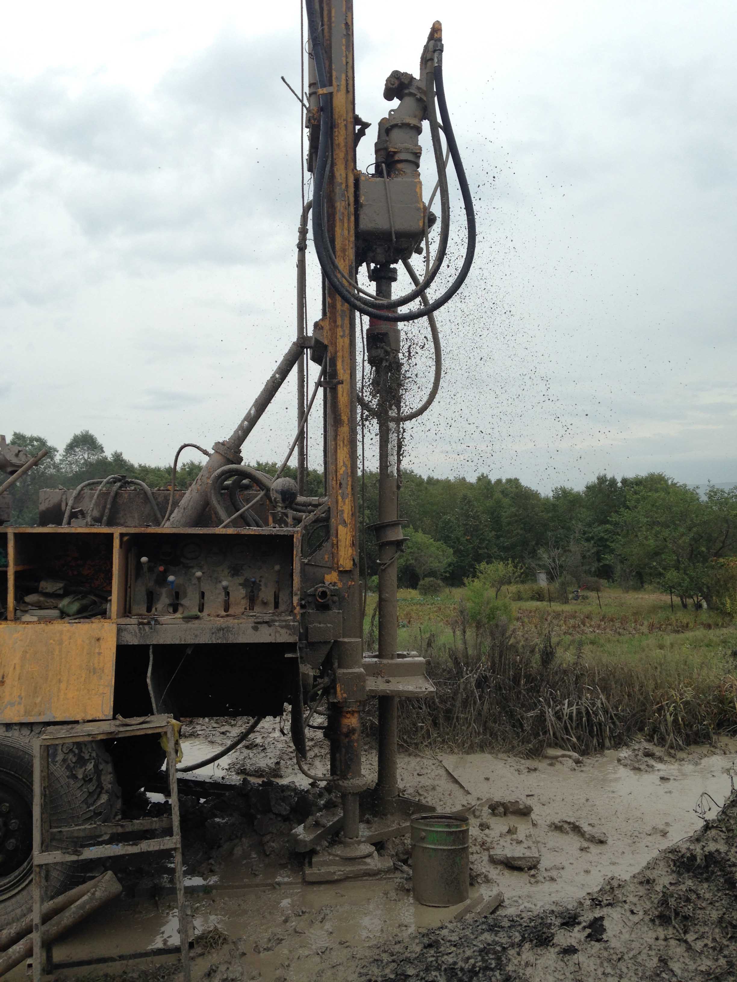 Méthodes de forage de puits : carottier, rotatif, tarière