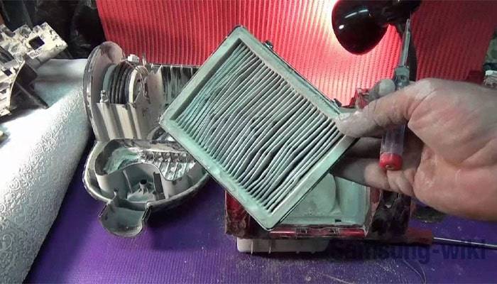 Comment démonter un aspirateur Samsung : pannes typiques + instructions détaillées pour démonter un aspirateur