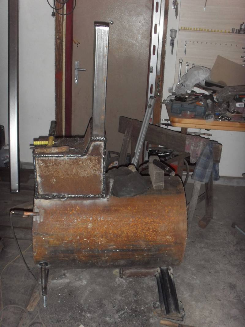 Nous fabriquons un chauffage au gaz de nos propres mains pour le garage