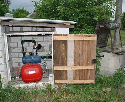 Comment organiser l'approvisionnement en eau d'été dans le pays: pose et organisation de l'approvisionnement en eau pour l'irrigation