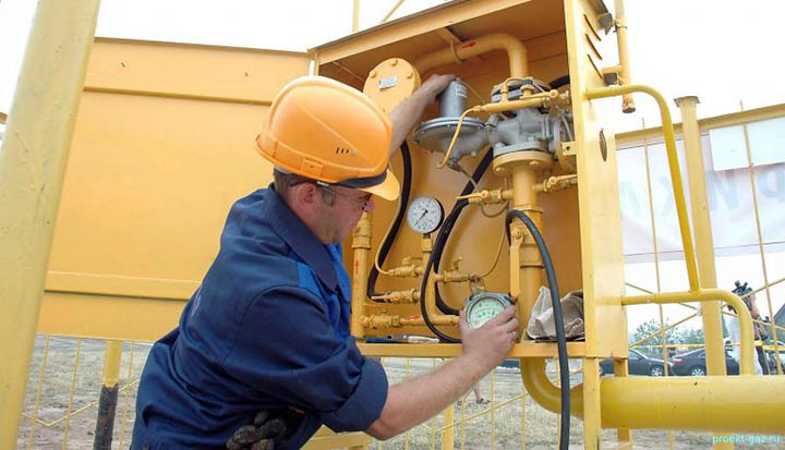 Gazéification d'une maison de campagne: étapes de raccordement d'un chalet au gazoduc principal