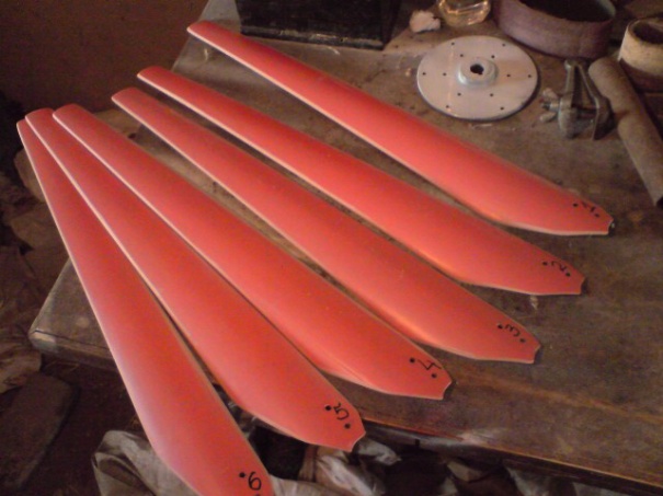 Comment construire des pales pour une éolienne de vos propres mains: exemples de pales faites maison pour une éolienne