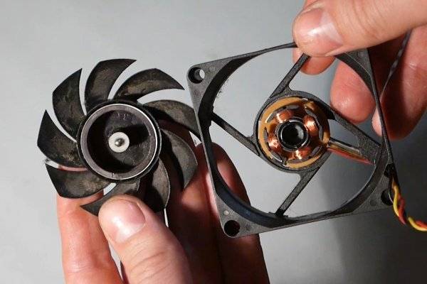 Comment faire un éventail de vos propres mains: les meilleures options maison