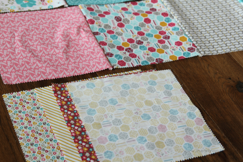 7 façons de plier soigneusement le couvre-lit hors du lit la nuit