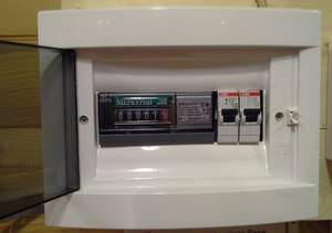 Boîte de rue pour compteur électrique : exigences et caractéristiques pour choisir et installer un tableau électrique