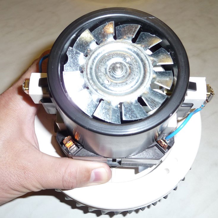 Comment démonter un aspirateur Samsung 1800w - instructions étape par étape