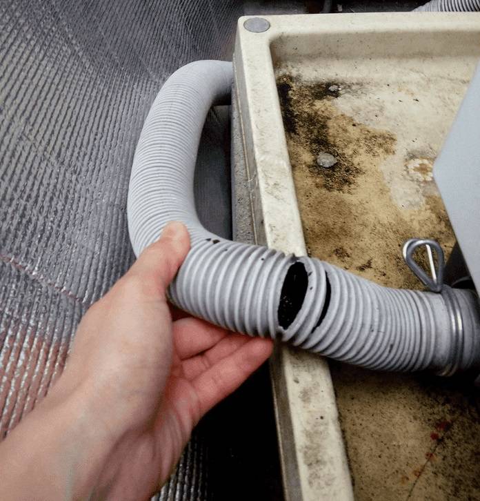 Raccordement indépendant de la machine à laver à l'égout