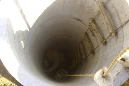 Combien cela coûte-t-il de creuser un puits sous l'eau: une liste des travaux nécessaires et leurs prix