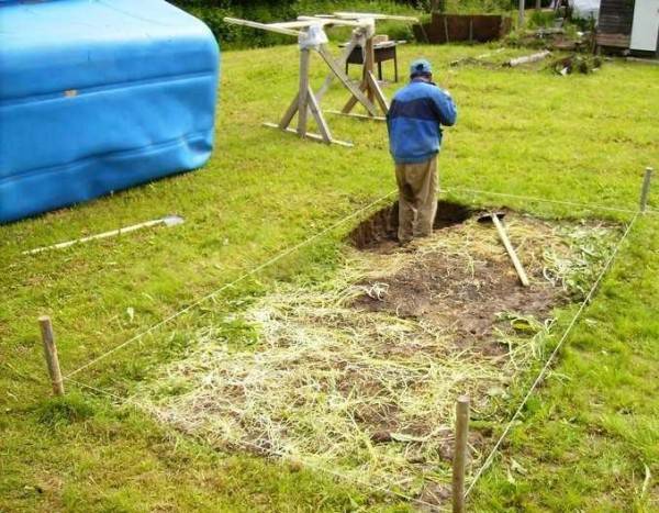 Comment faire une piscine dans le pays de vos propres mains: les meilleures options et master classes