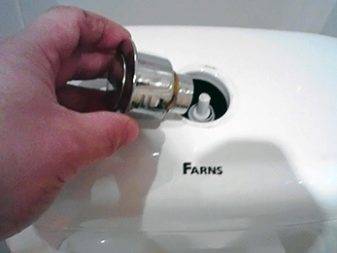 Robinetterie de réservoir de toilette: comment fonctionne et fonctionne un dispositif de vidange