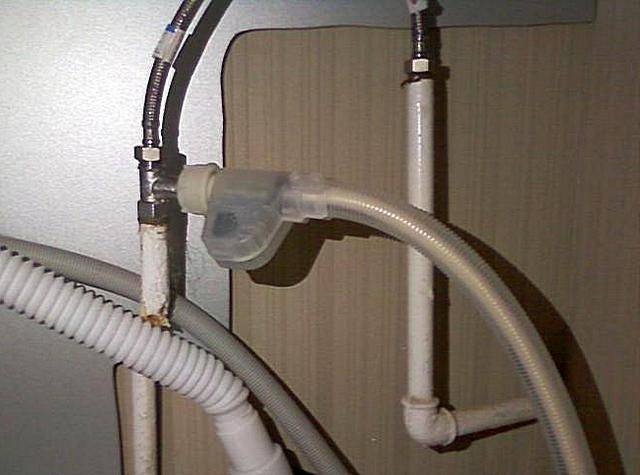 Connexion lave-vaisselle à faire soi-même