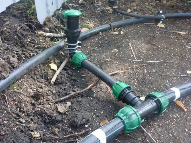 Quels tuyaux pour arroser le jardin à la campagne utiliser?